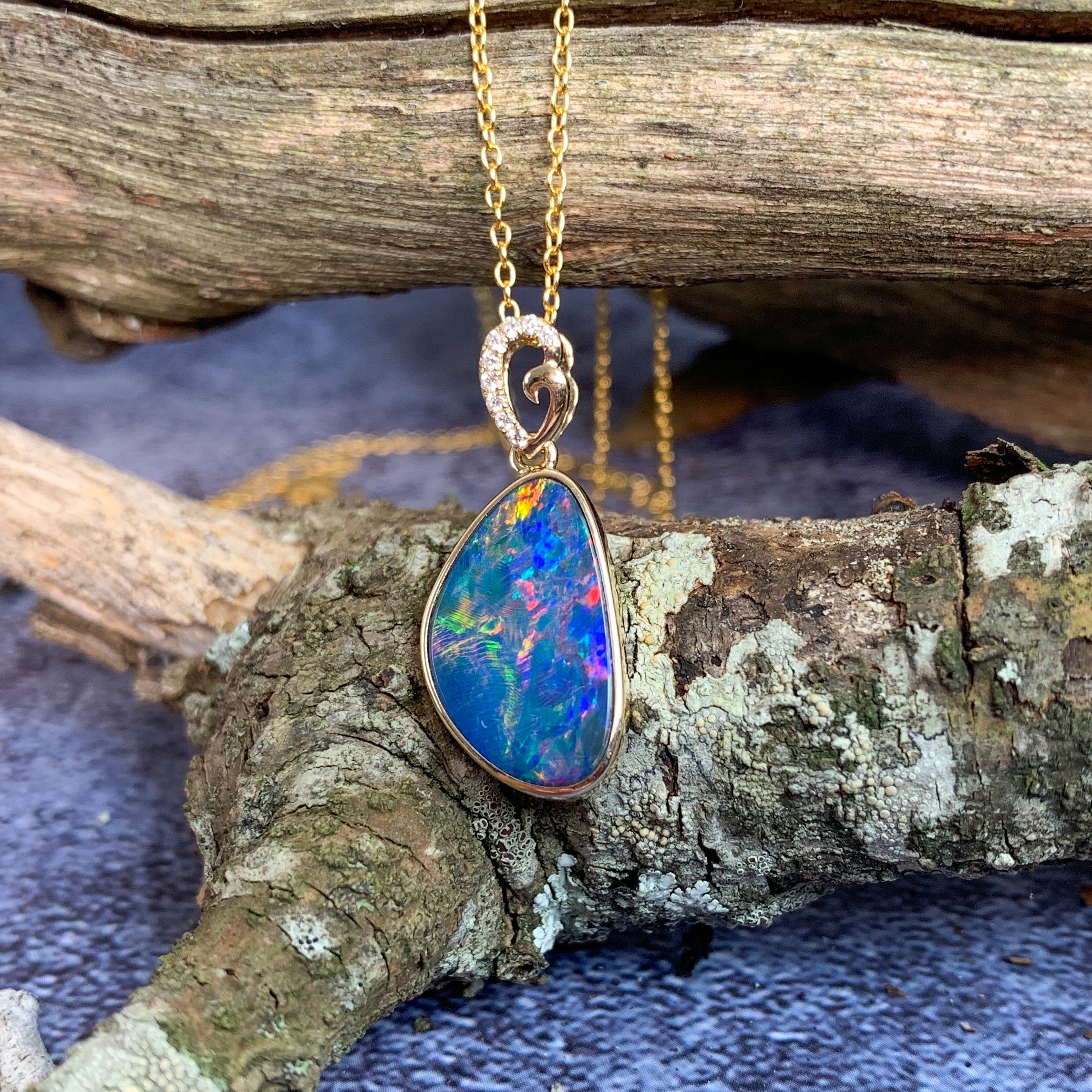 14kt Yellow Gold Red Opal doublet and diamond loop pendant - Masterpiece Jewellery Opal & Gems Sydney Australia | Online Shop