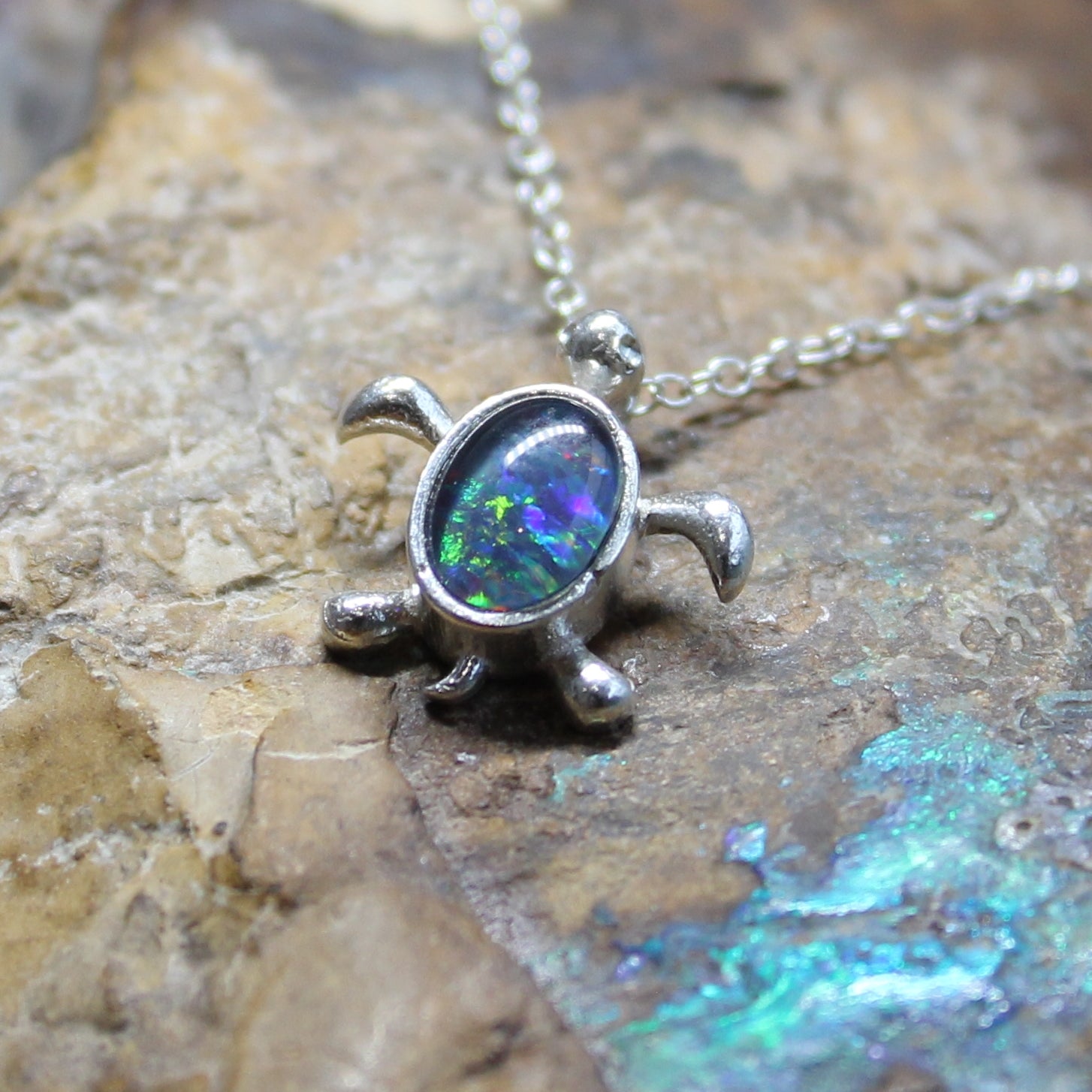 Sterling Silver Turtle design Opal pendant - Masterpiece Jewellery Opal & Gems Sydney Australia | Online Shop