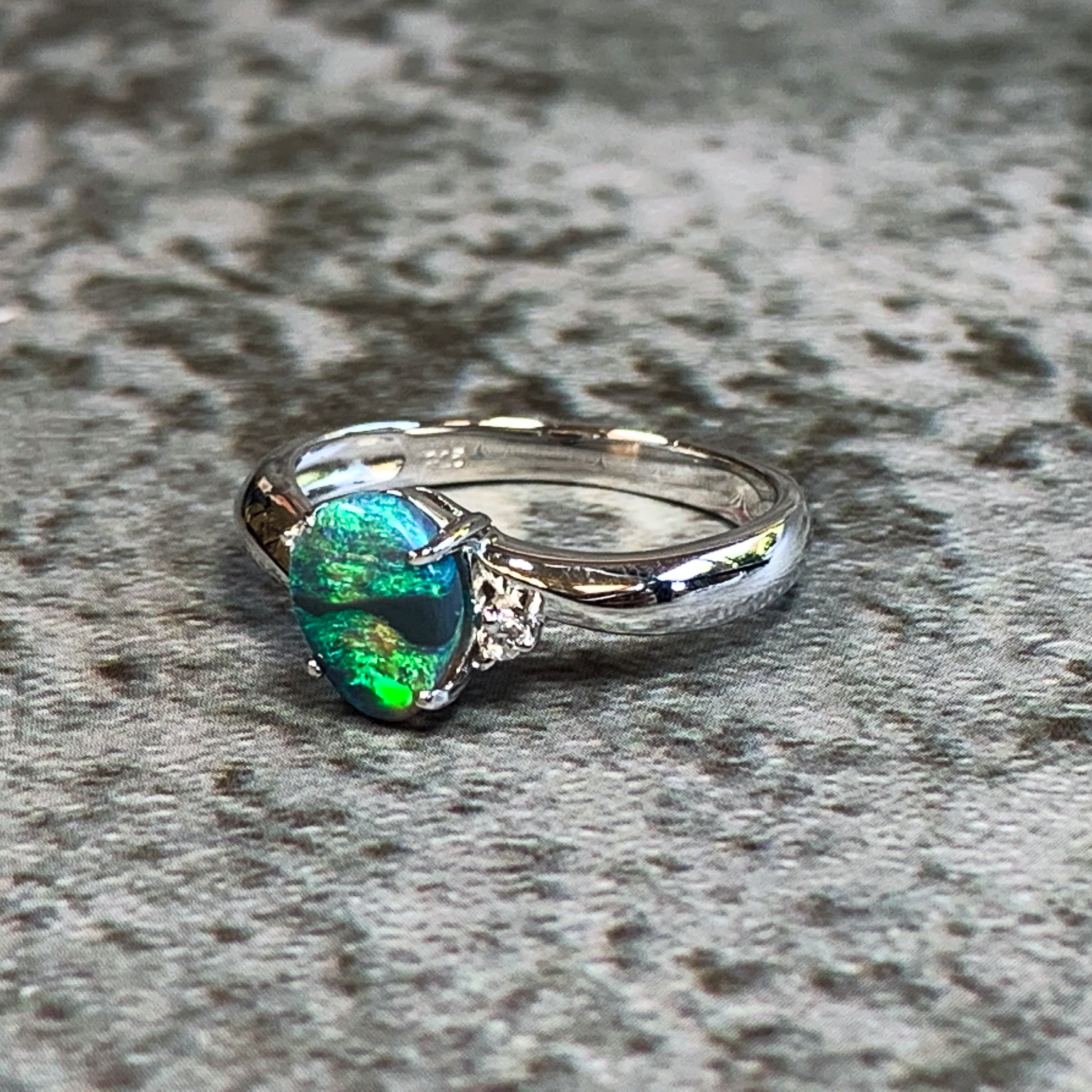 Sterling Silver Black Opal 7.8x5.7mm - Masterpiece Jewellery Opal & Gems Sydney Australia | Online Shop