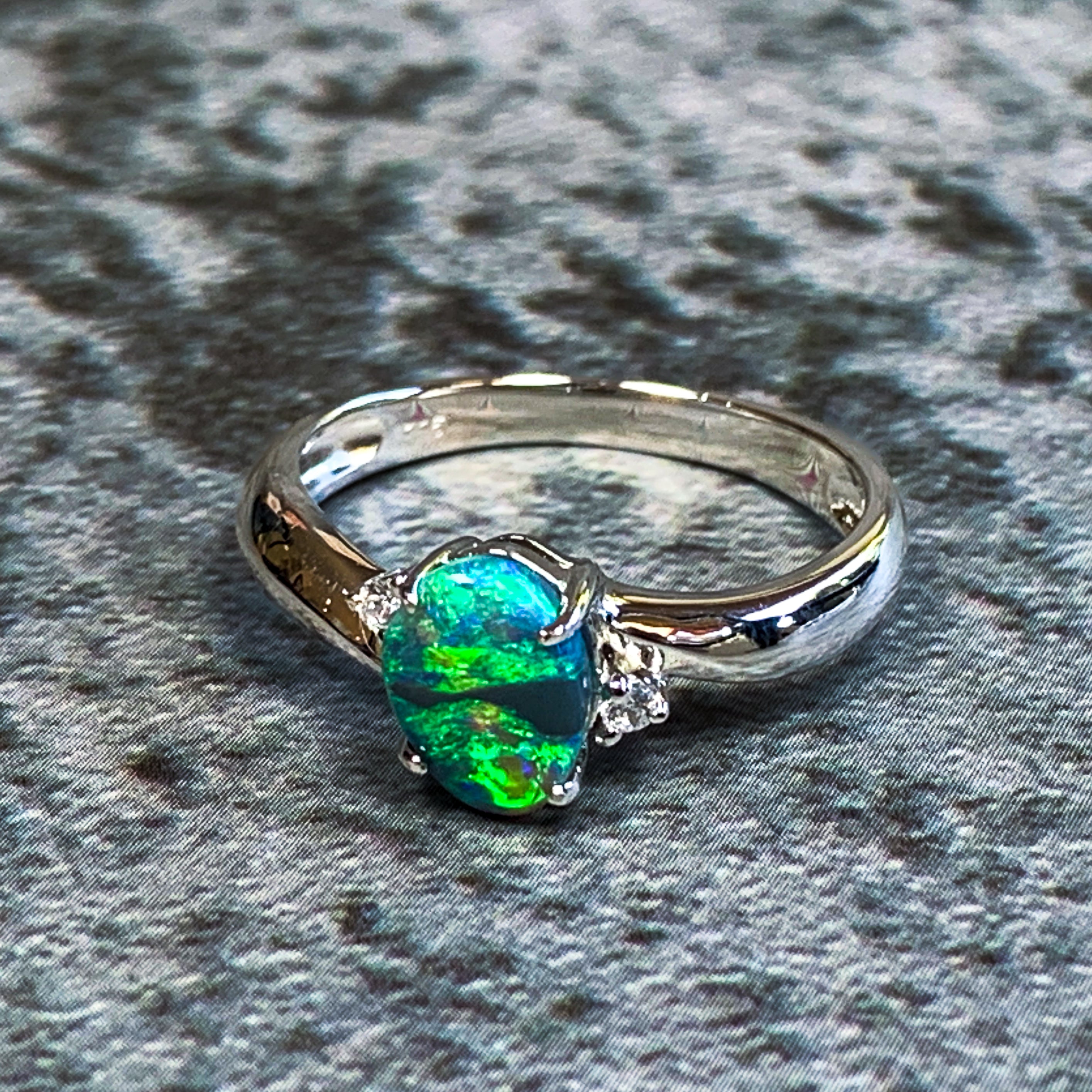 Sterling Silver Black Opal 7.8x5.7mm - Masterpiece Jewellery Opal & Gems Sydney Australia | Online Shop