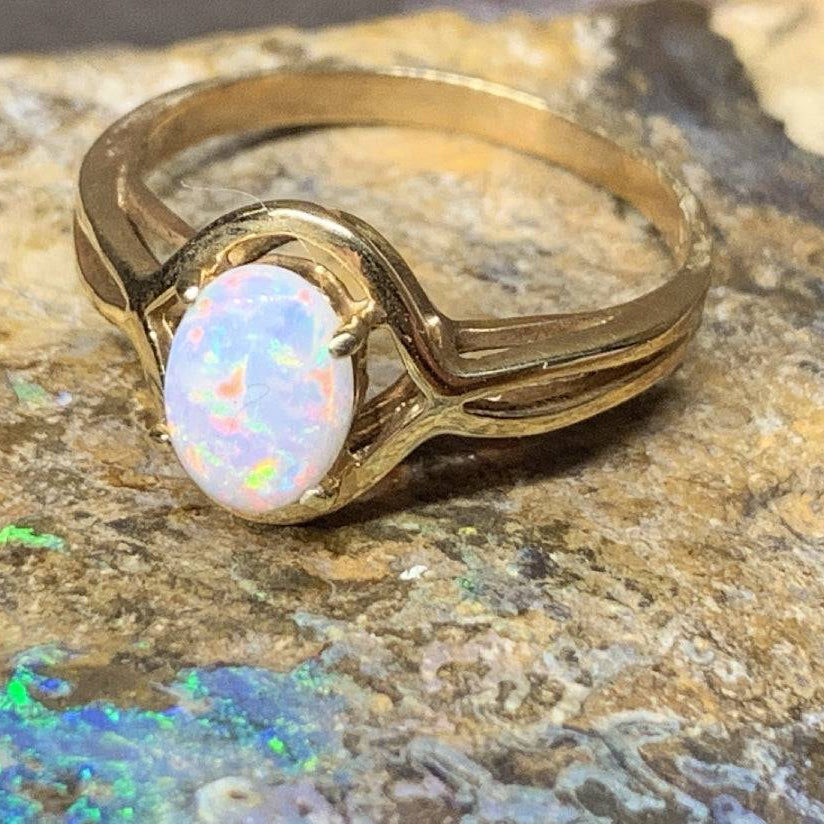 One 18kt Yellow Gold Opal solitaire ring - Masterpiece Jewellery Opal & Gems Sydney Australia | Online Shop