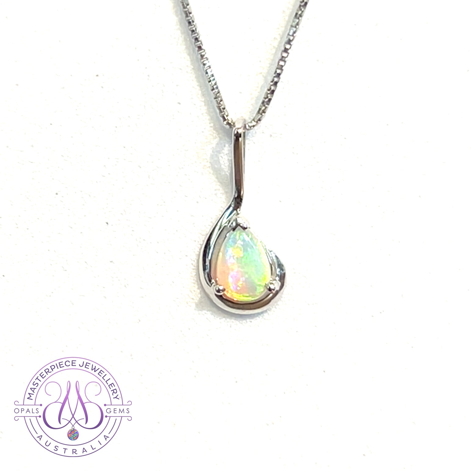 9kt White Gold pear shape Opal 0.35ct pendant