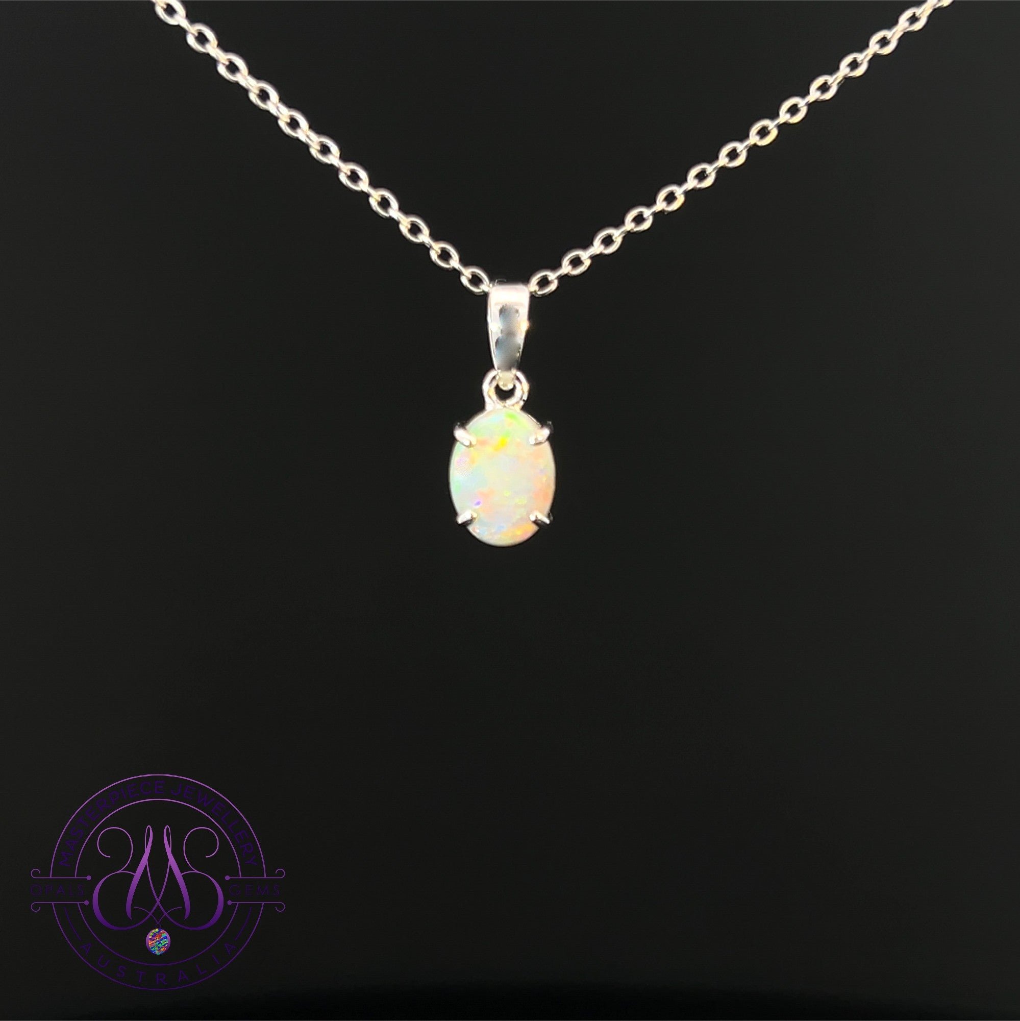 9kt White Gold Black Opal 0.7ct pendant classic
