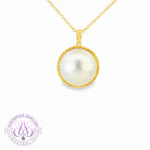 18kt Yellow Gold bezel rope style set 14.5mm South Sea Pearl pendant
