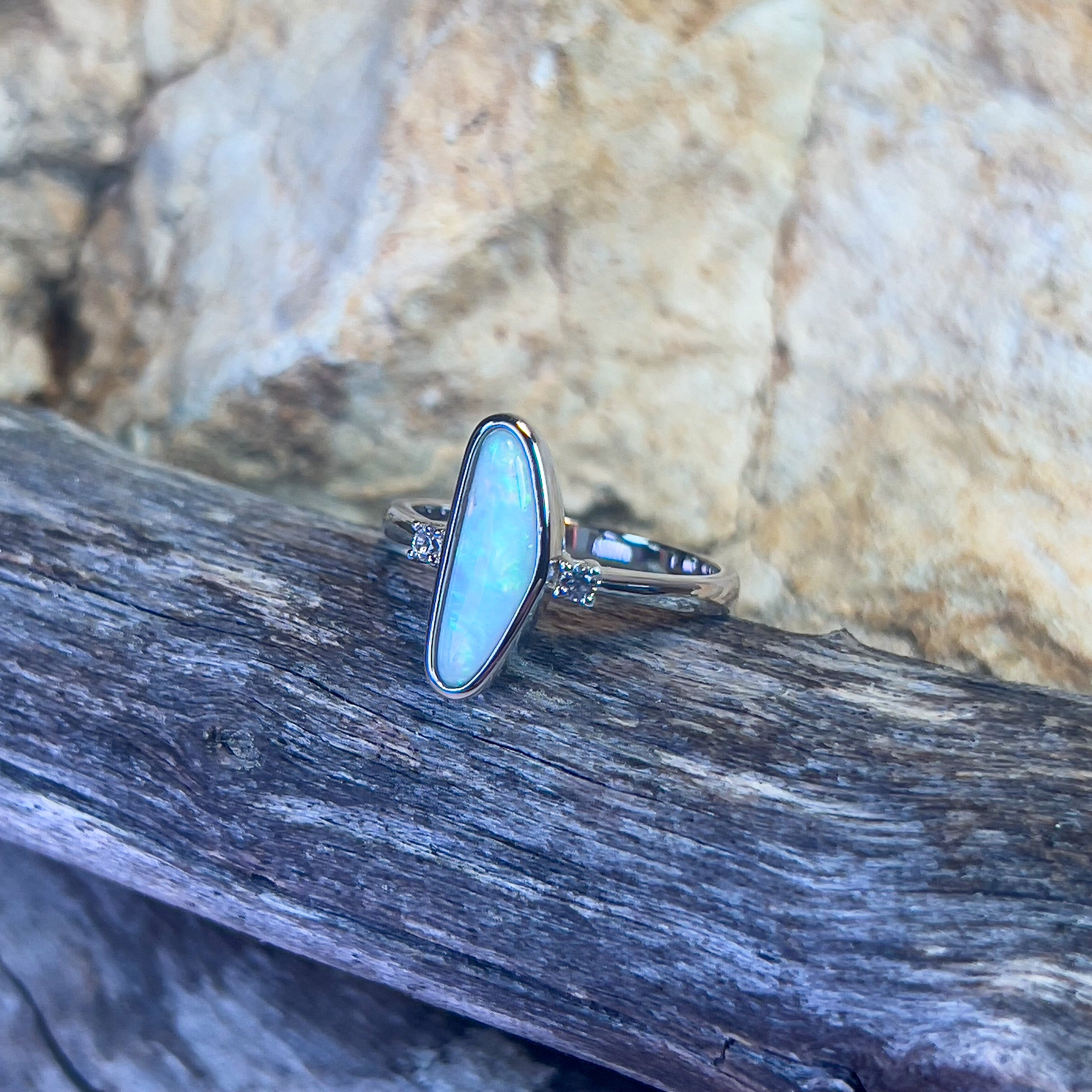 Sterling Silver freeform 1.12ct Light opal ring - Masterpiece Jewellery Opal & Gems Sydney Australia | Online Shop