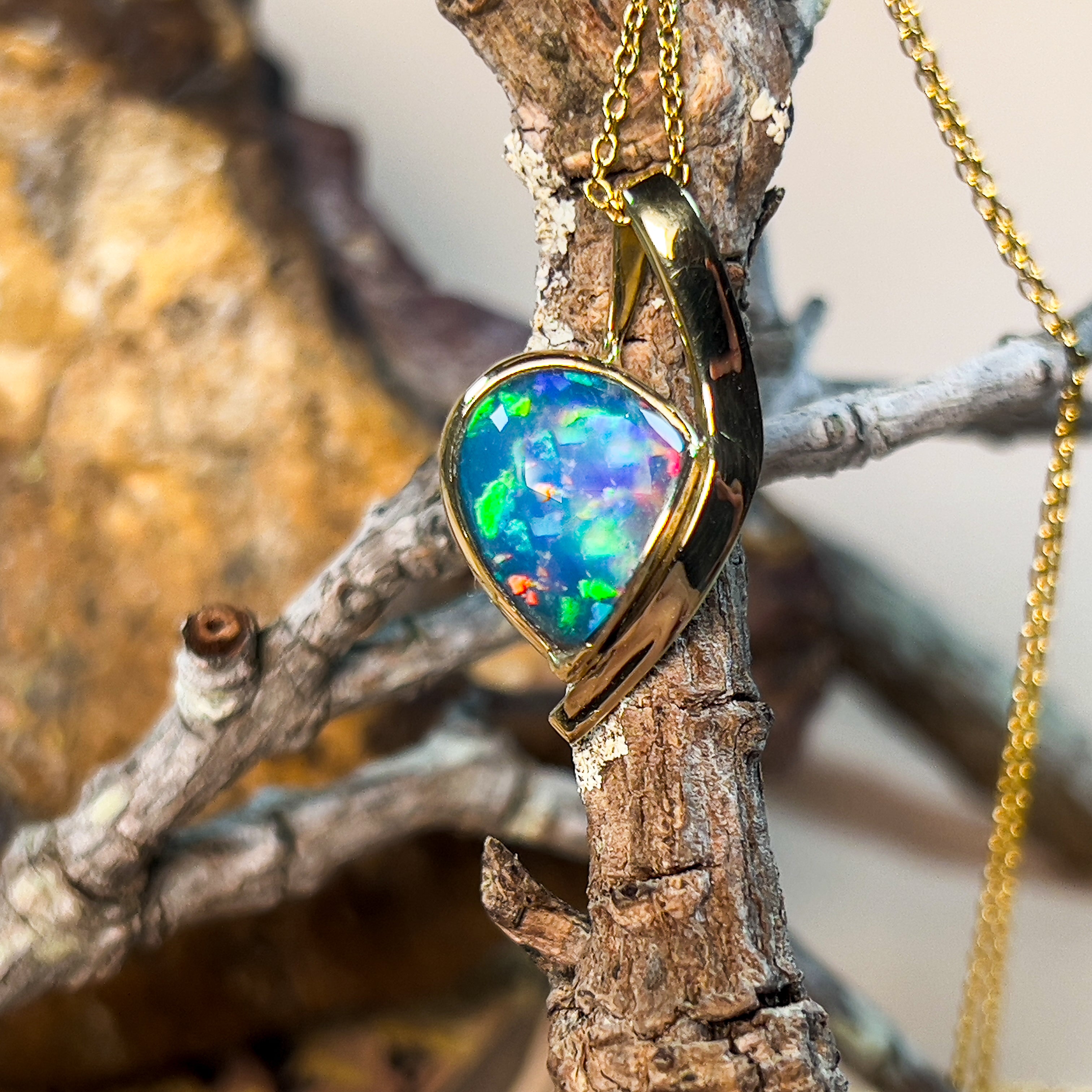 18kt Yellow Gold 3.3ct Boulder Opal pendant - Masterpiece Jewellery Opal & Gems Sydney Australia | Online Shop