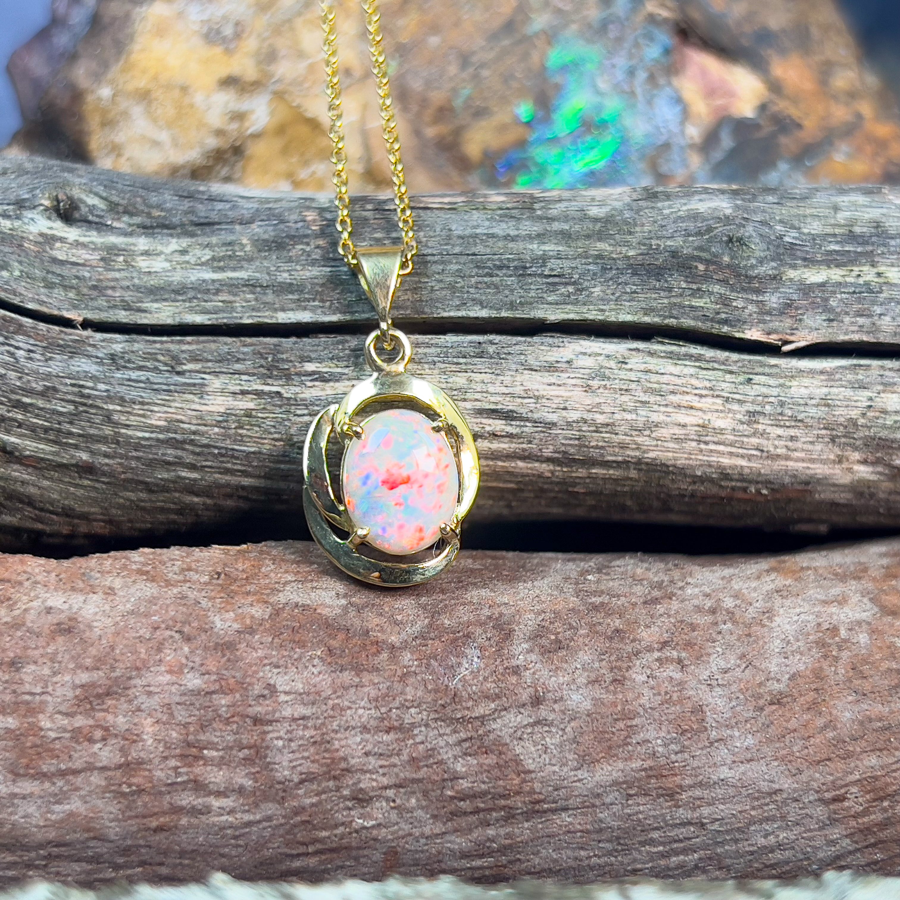 18kt Yellow Gold Light Opal red colour pendant - Masterpiece Jewellery Opal & Gems Sydney Australia | Online Shop