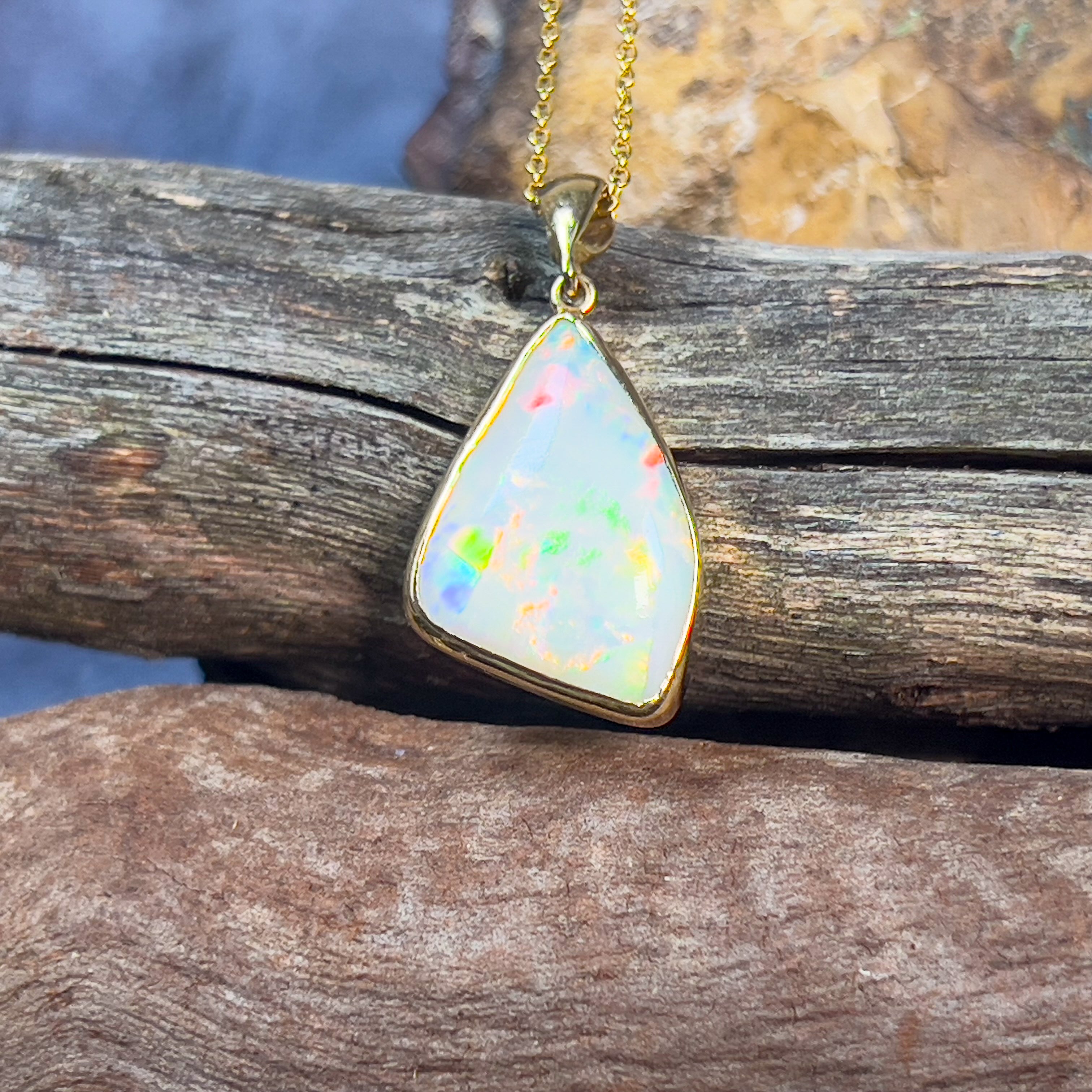 18kt Yellow Gold freeform White Opal 5.6ct pendant - Masterpiece Jewellery Opal & Gems Sydney Australia | Online Shop