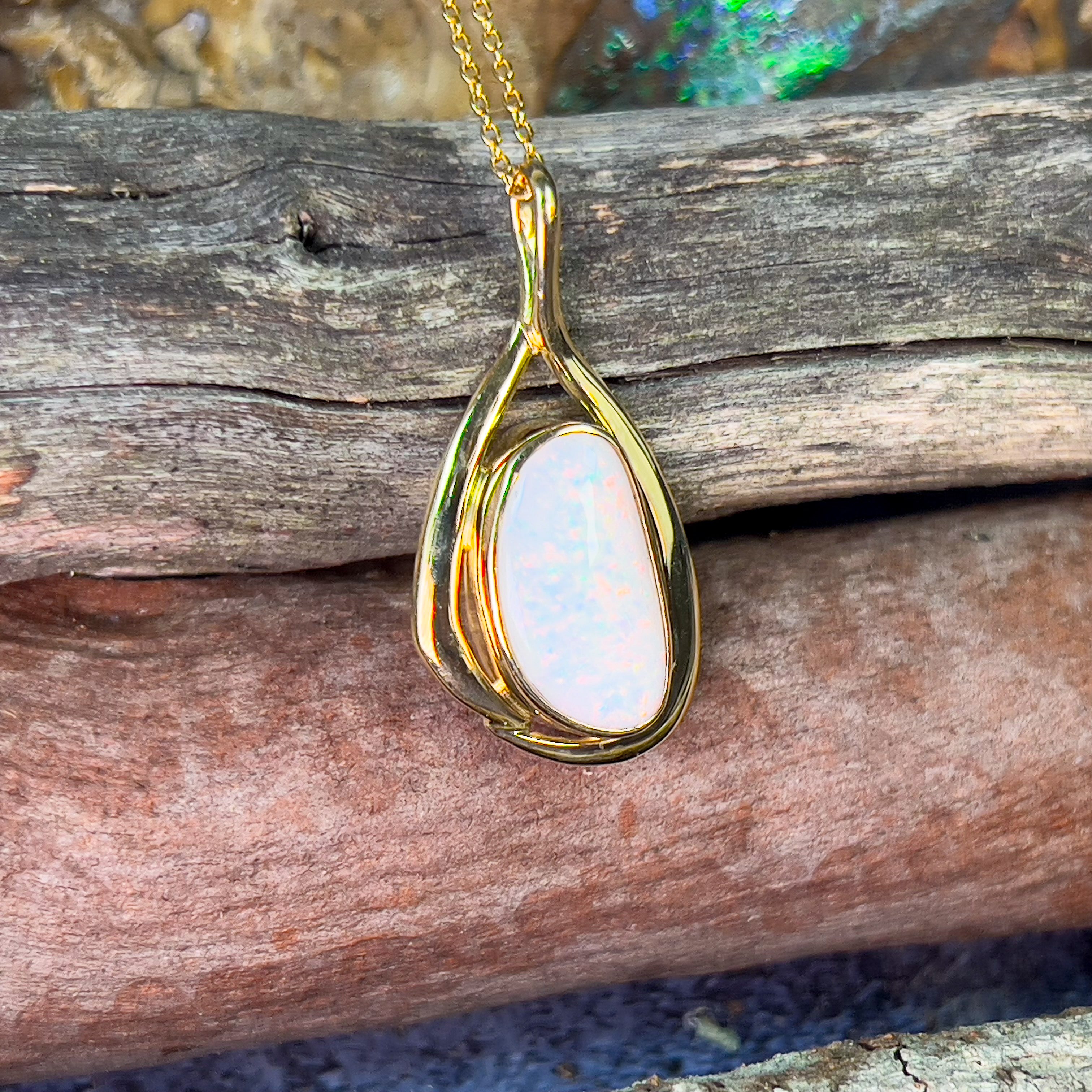 18kt Yellow Gold White Opal 5.12ct pendant - Masterpiece Jewellery Opal & Gems Sydney Australia | Online Shop