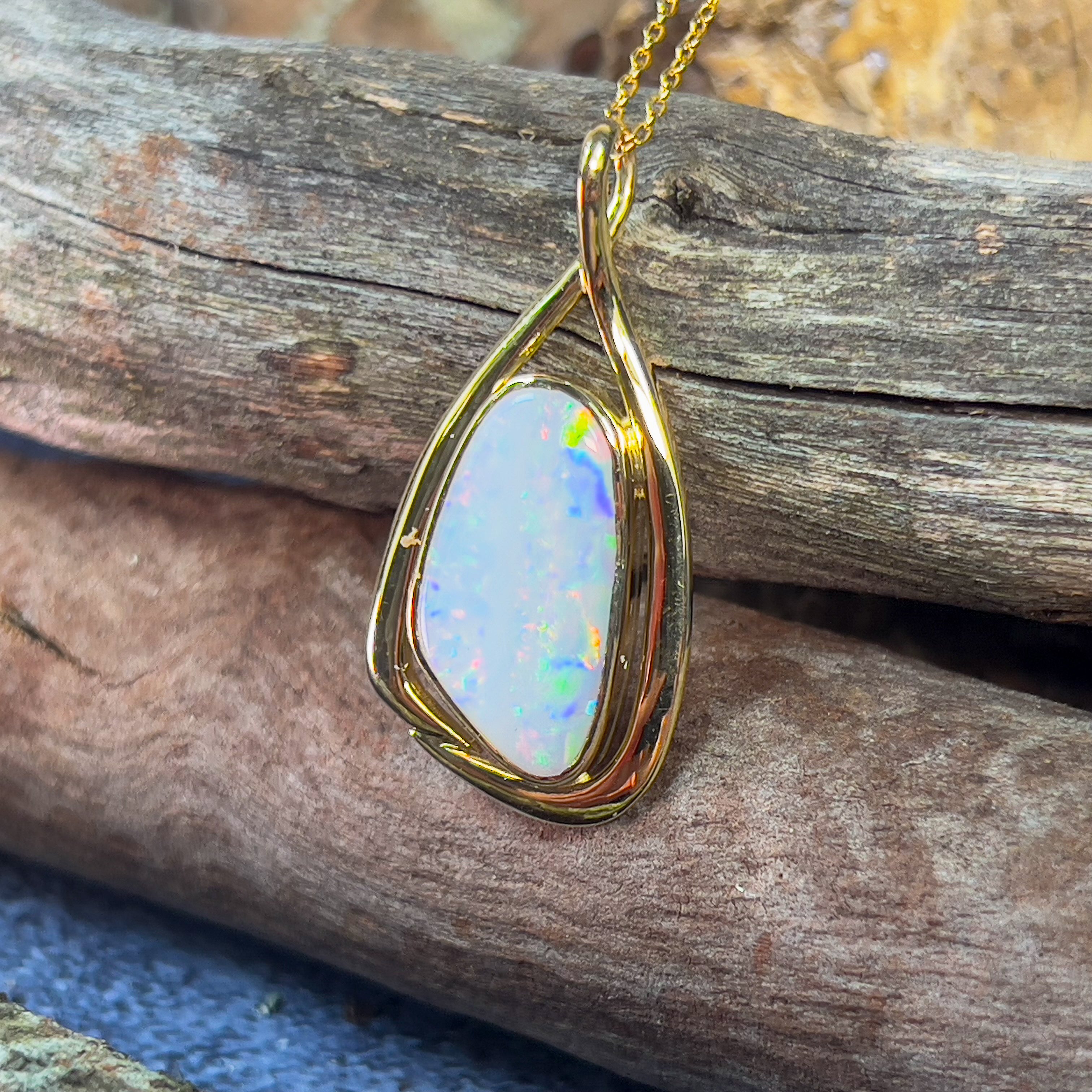 18kt Yellow Gold White Opal 6.12ct pendant - Masterpiece Jewellery Opal & Gems Sydney Australia | Online Shop