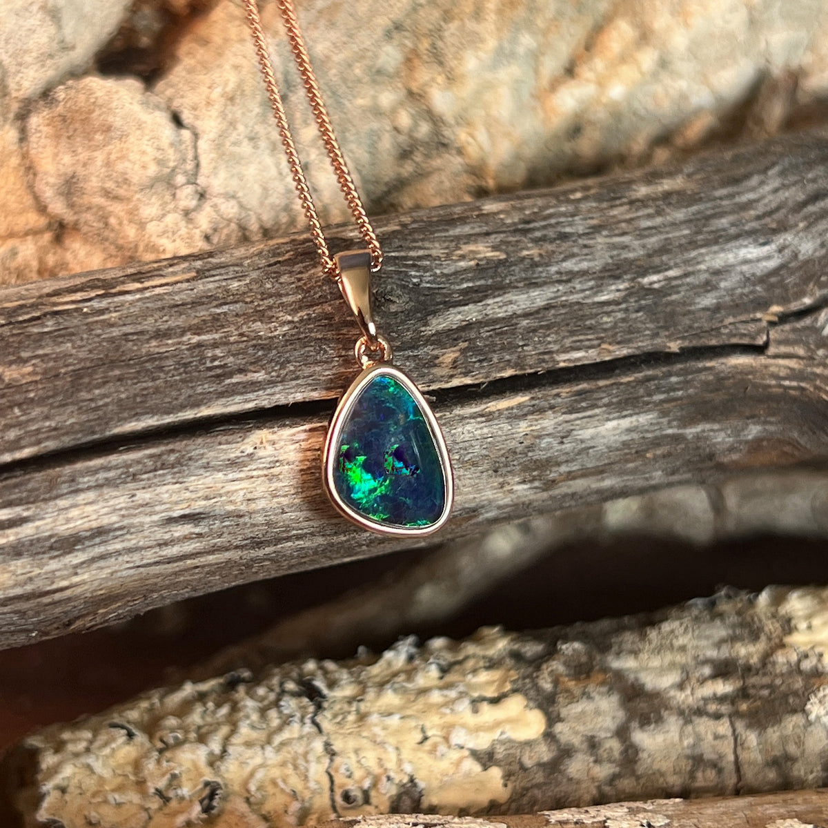 rose gold-plated silver Australian opal triplet pendant with a 12 x 8mm freeform stone