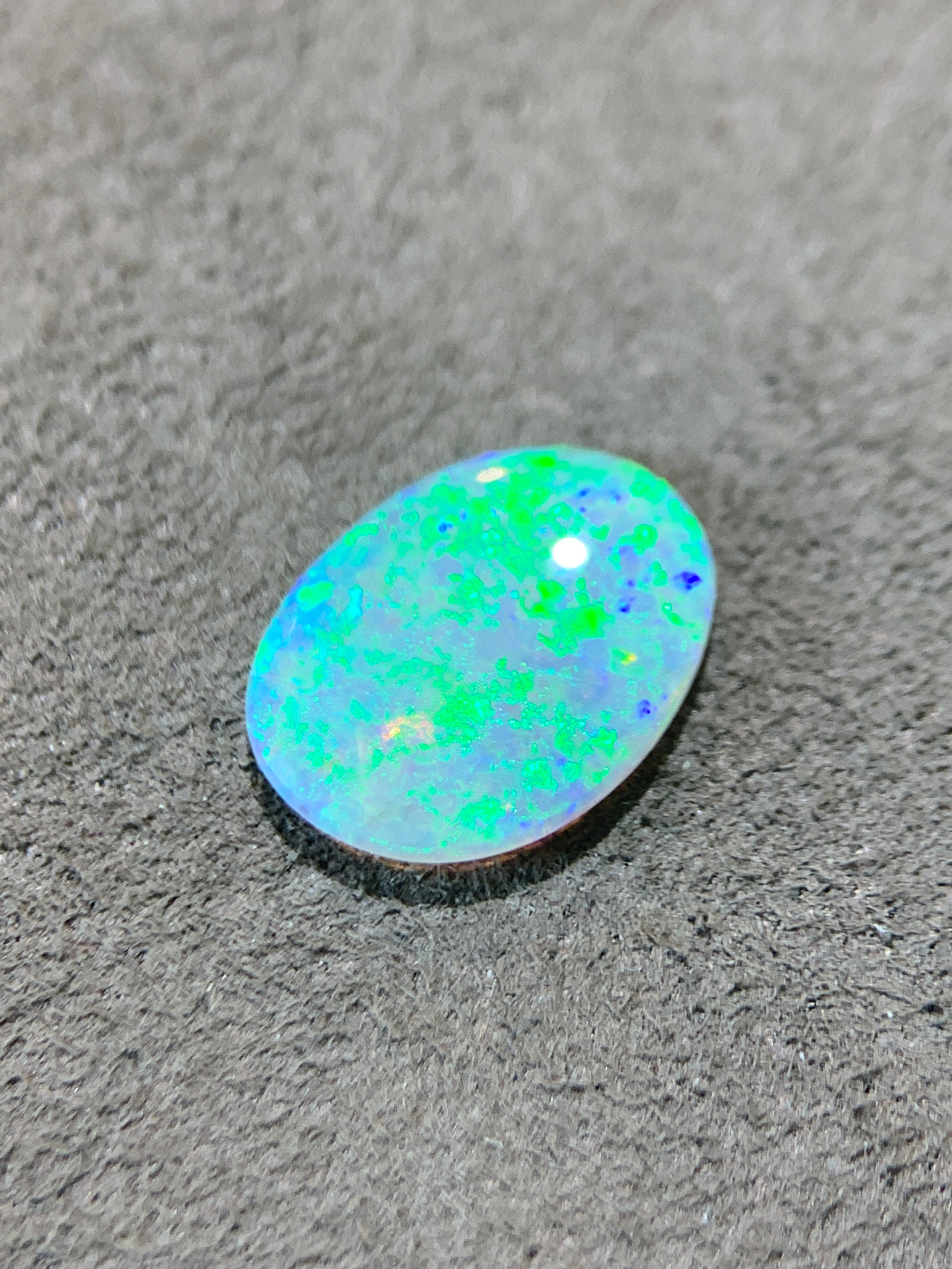 Crystal Opal Oval shape 0.82ct - Masterpiece Jewellery Opal & Gems Sydney Australia | Online Shop