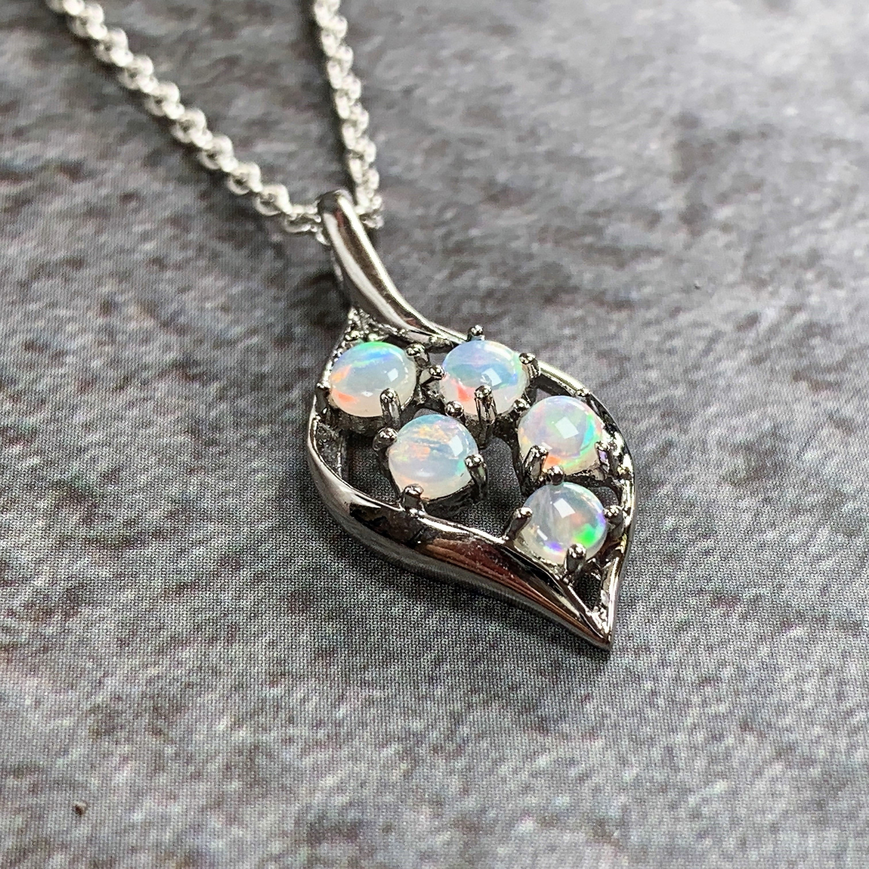 Sterling Silver Leaf motif Opal 3mm pendant - Masterpiece Jewellery Opal & Gems Sydney Australia | Online Shop