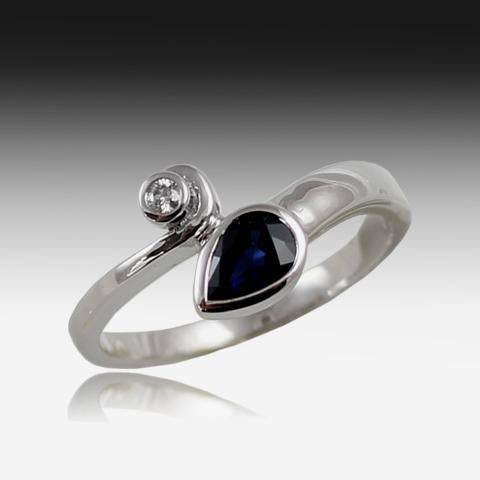 9KT WHITE GOLD SAPPHIRE AND DIAMOND RING - Masterpiece Jewellery Opal & Gems Sydney Australia | Online Shop