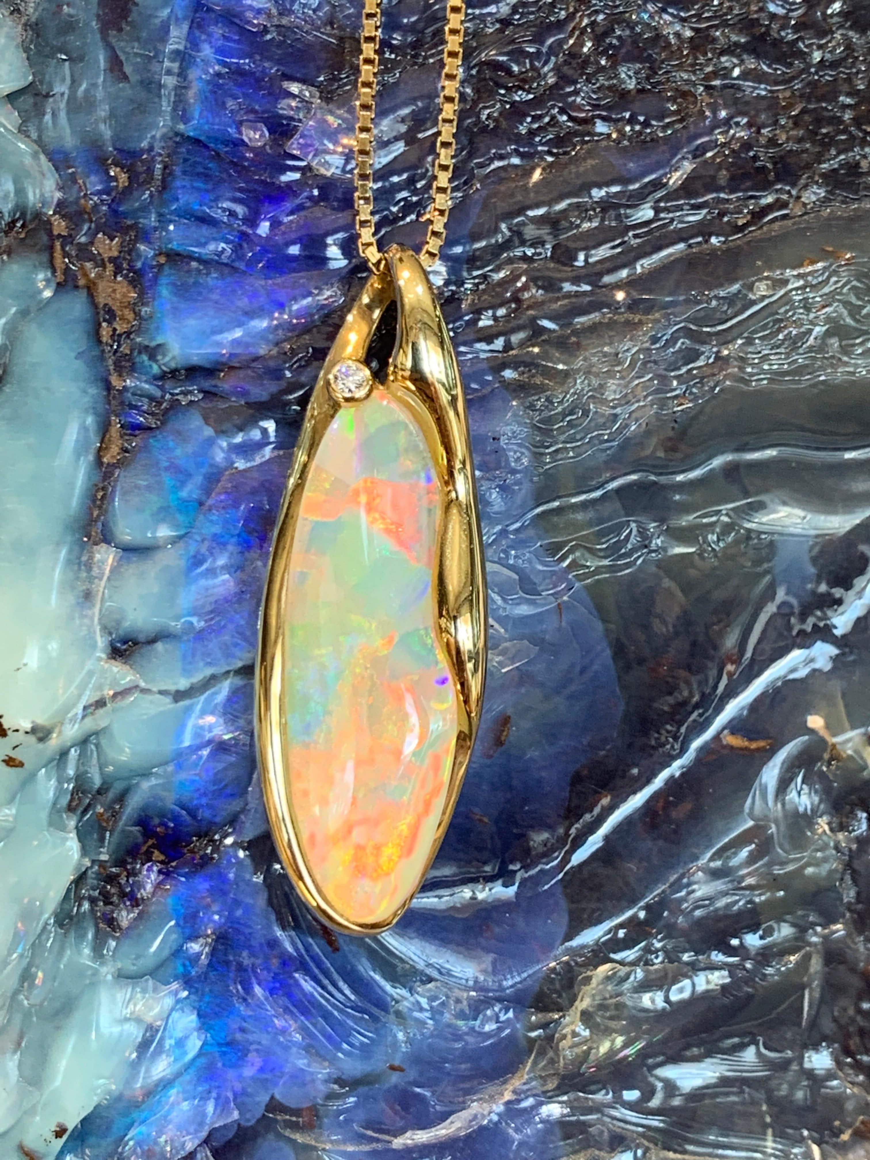 18kt Yellow Gold Opal pendant - Masterpiece Jewellery Opal & Gems Sydney Australia | Online Shop