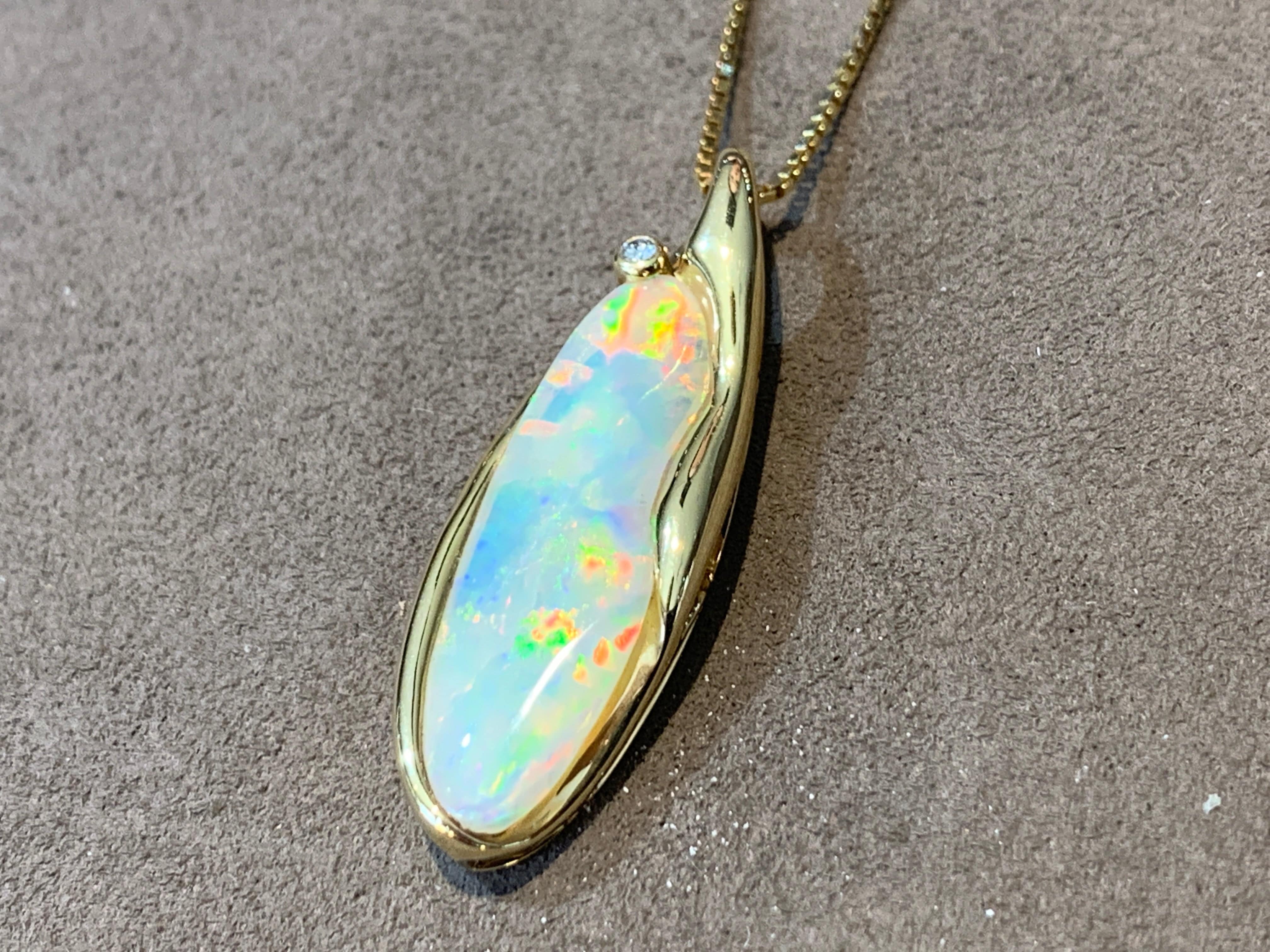 18kt Yellow Gold Opal pendant - Masterpiece Jewellery Opal & Gems Sydney Australia | Online Shop